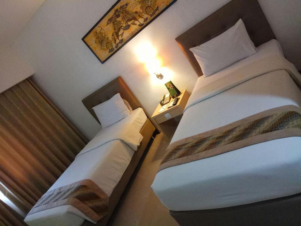 יוגיאקרטה Hotel Arjuna מראה חיצוני תמונה
