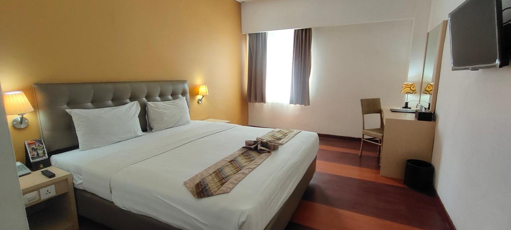 יוגיאקרטה Hotel Arjuna מראה חיצוני תמונה