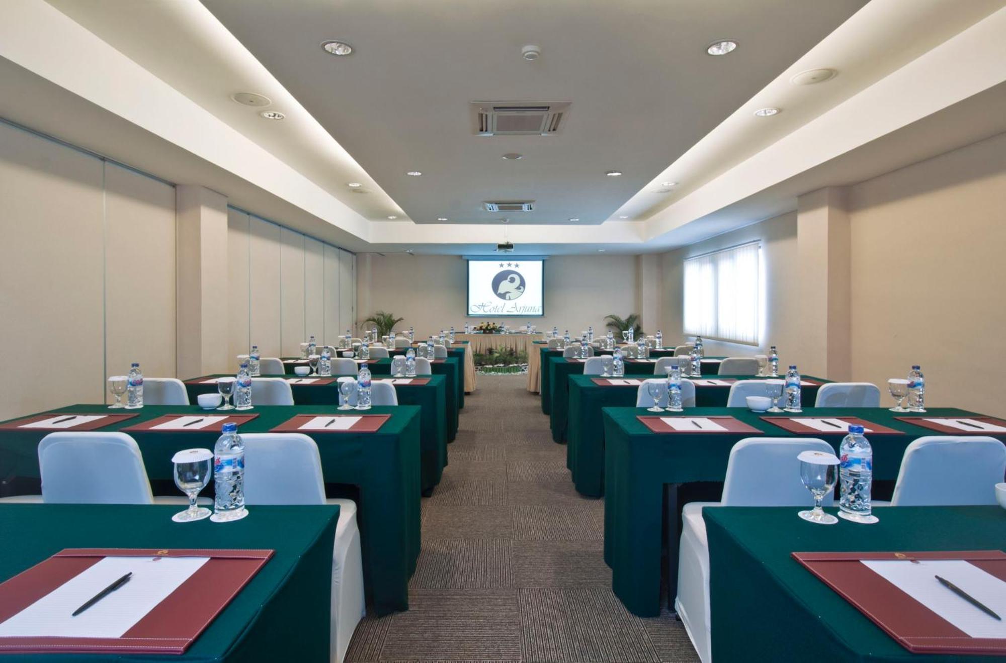 יוגיאקרטה Hotel Arjuna מראה חיצוני תמונה