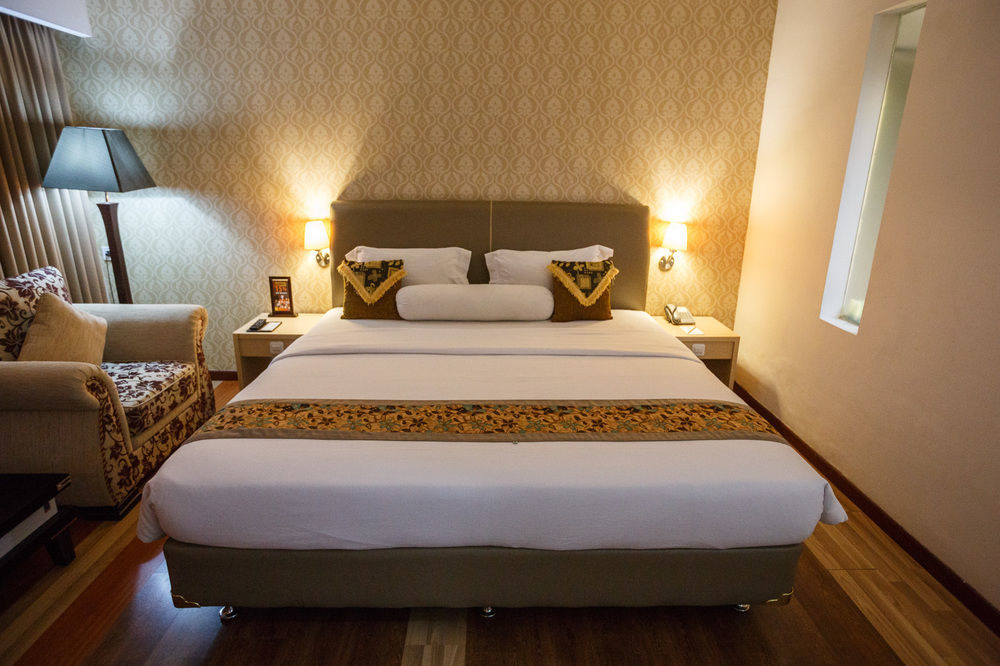 יוגיאקרטה Hotel Arjuna מראה חיצוני תמונה