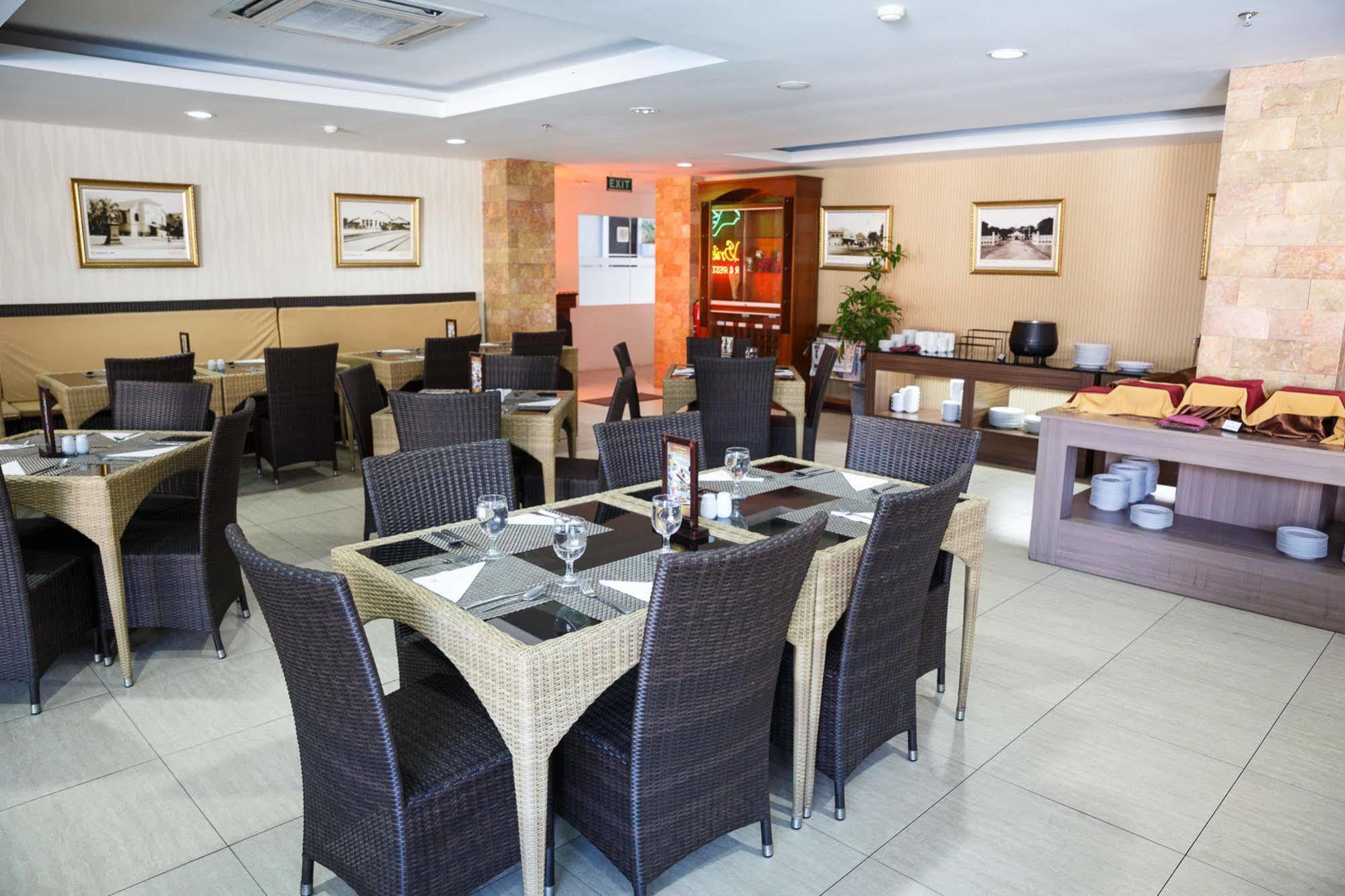 יוגיאקרטה Hotel Arjuna מראה חיצוני תמונה